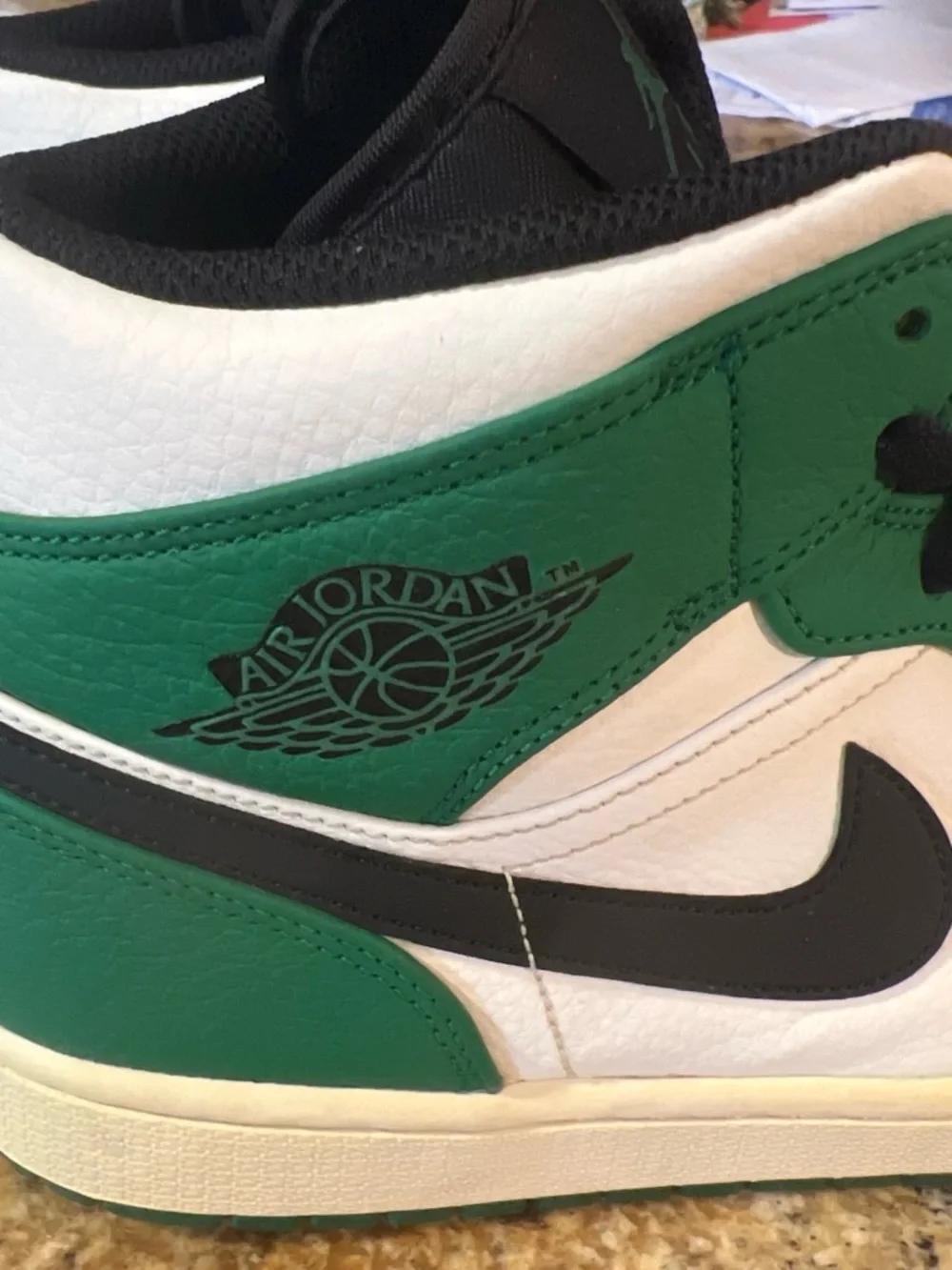 Jordan Air Jordan 1 Mid — Green/White/Black